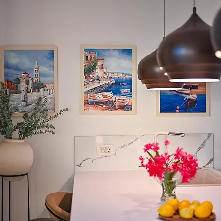 Apartment Sea Whisper