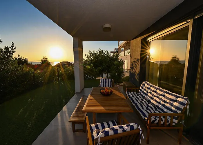 Sea Whisper Apartman *