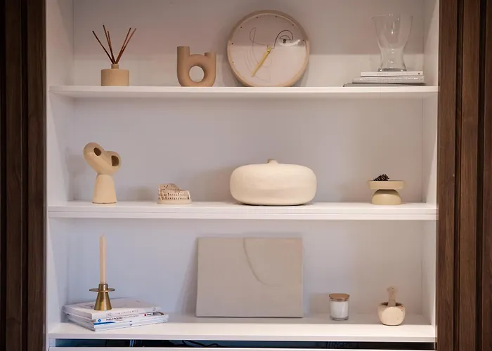 Sea Whisper زادار