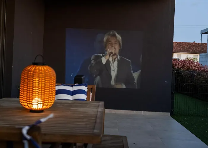 Sea Whisper Apartman *